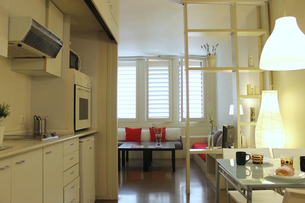 Sweet Bcn Apartments Barcelona Zimmer foto